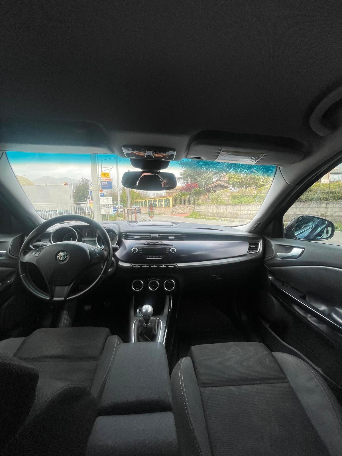 Alfa Romeo Giulietta 1.6 JTDm-2 105 CV Distinctive