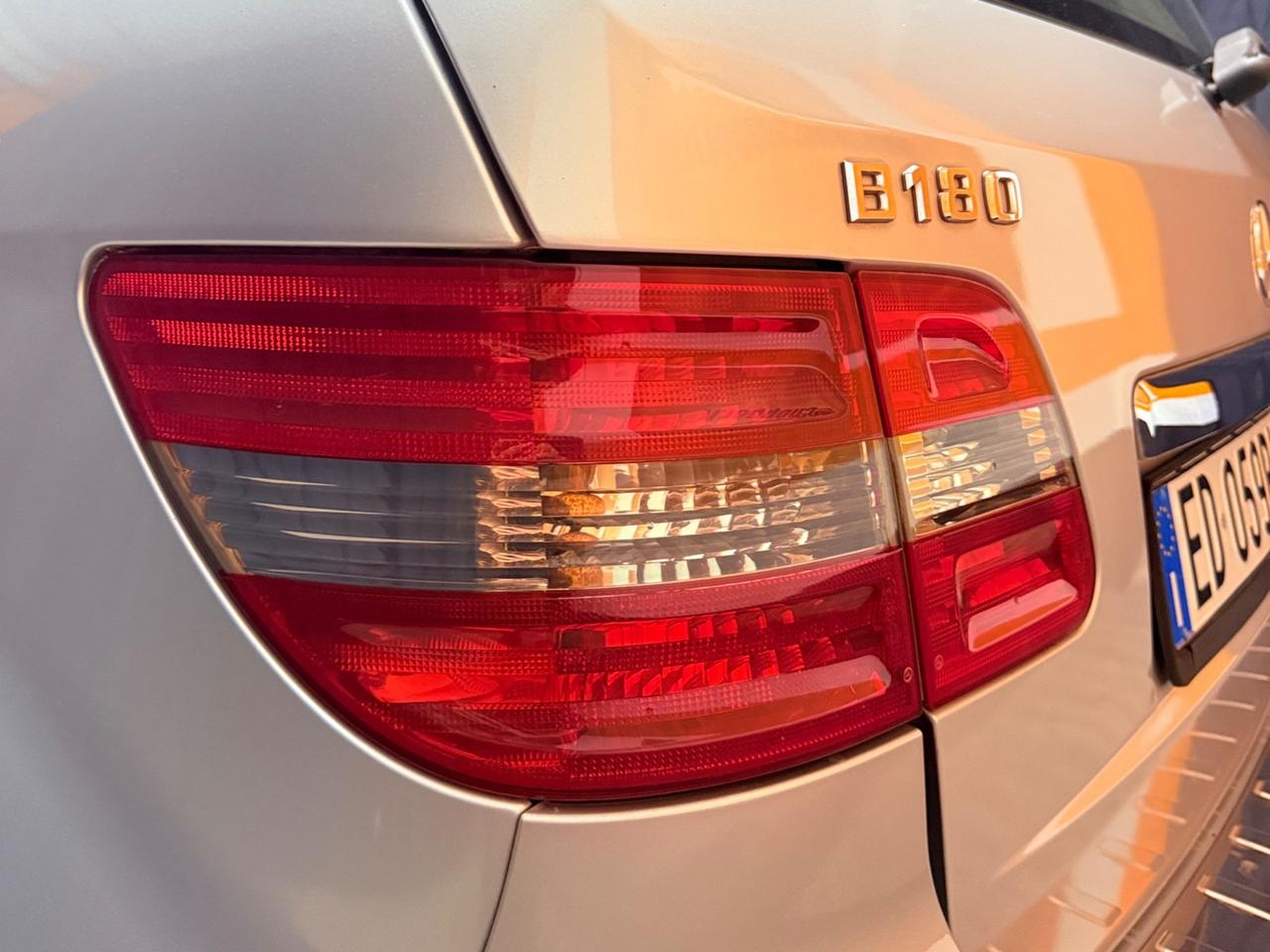 FANTASTICA MERCEDES CLASSE B UNICO PROPRIETARIO CON 86.735 KM
