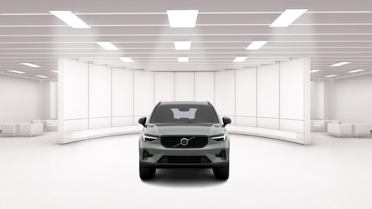 VOLVO Xc40 B3 Mild Hybrid Automatico Ultra Dark