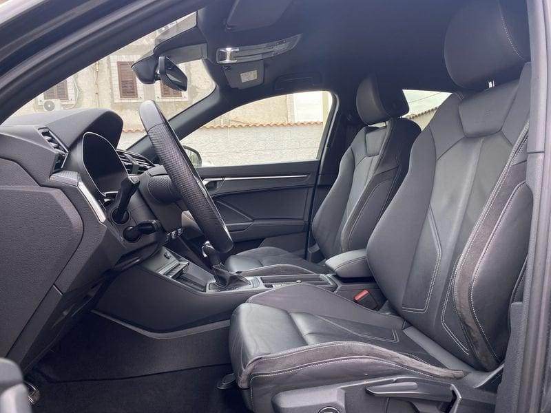 Audi Q3 Sportback S Line interno ed esterno 2.0 TDI 150CV s-tronic 35