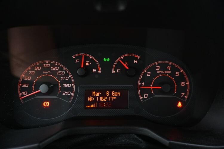 Fiat QUBO Easy Natural Power BR338230 1.4 Metano 77CV