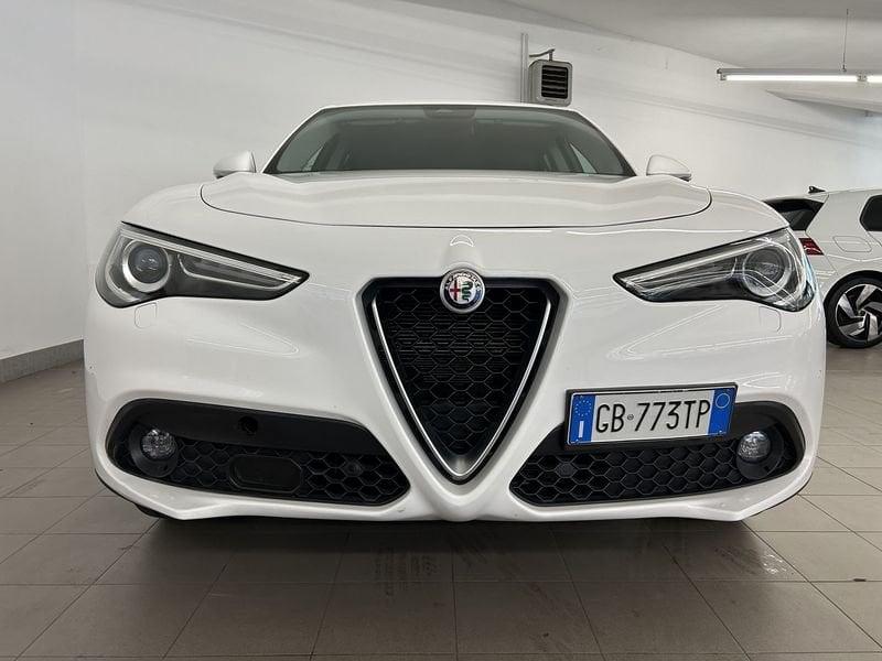 Alfa Romeo Stelvio 2.2 Turbodiesel 160 CV AT8 RWD Super