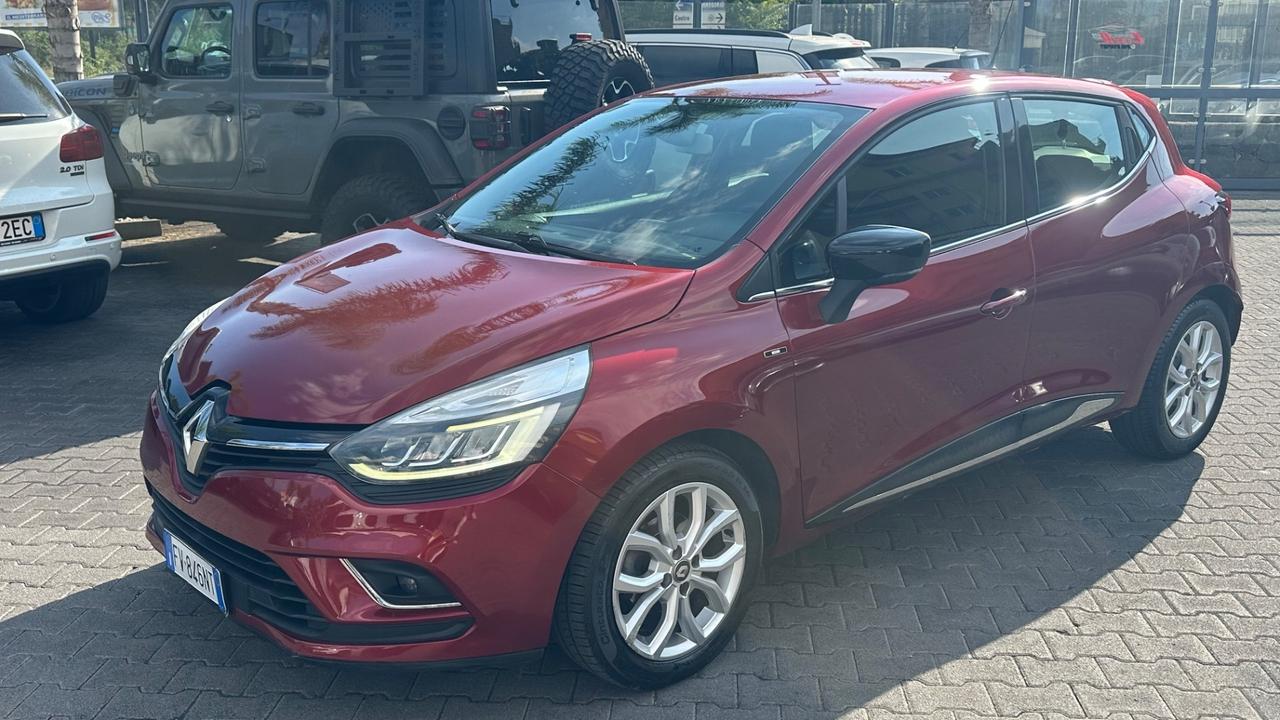 Renault Clio dCi 8V 75 CV 5 porte Moschino Life