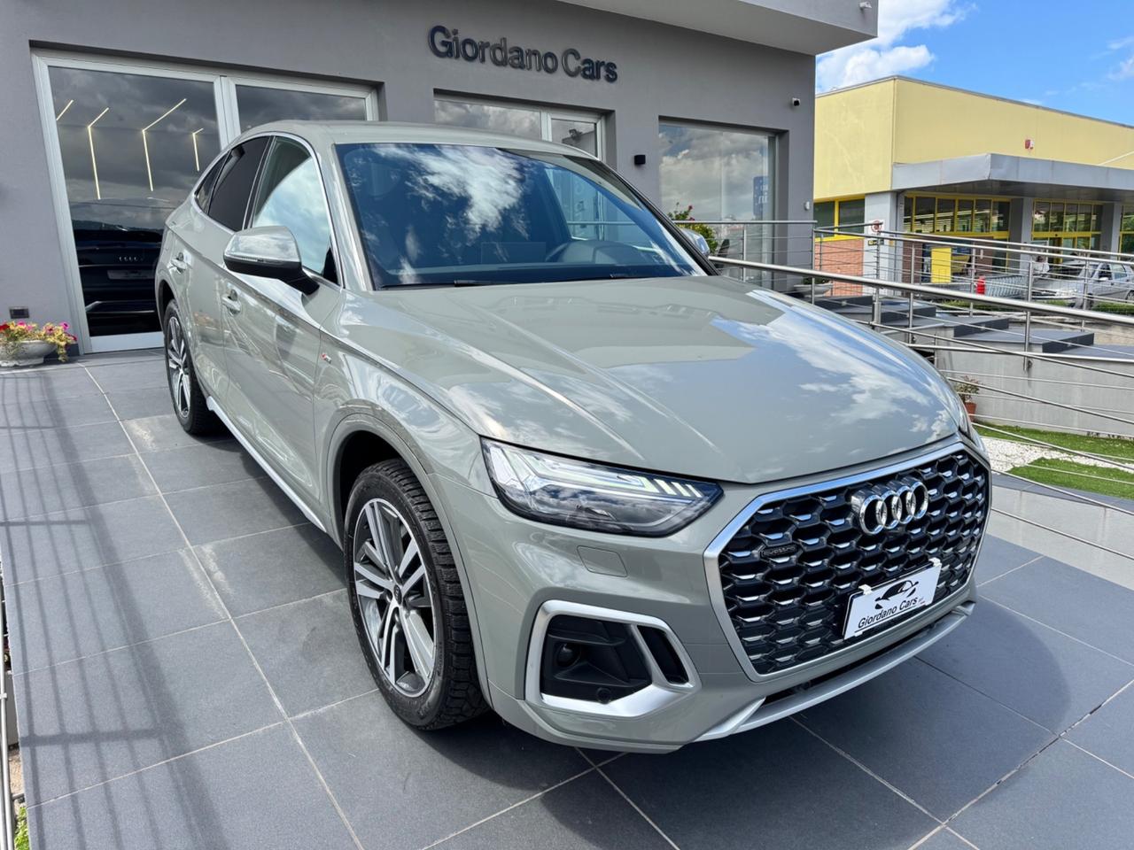 Audi Q5 SPB 40 TDI quattro S tronic line plus 204cv grigio nardo’