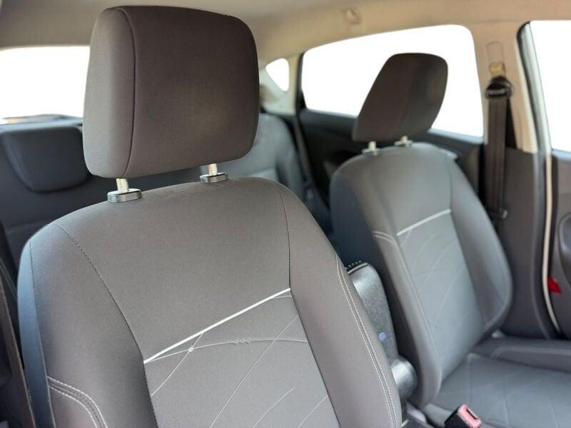 Ford Fiesta Fiesta 5p 1.4 Black&White GPL 95cv