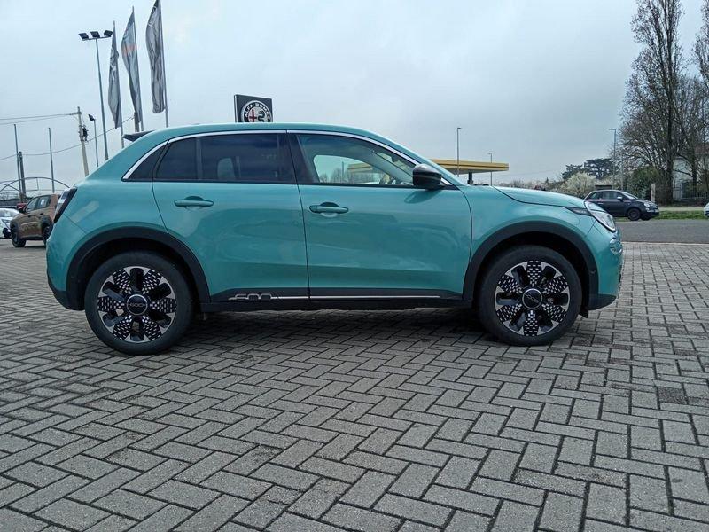 FIAT 600 1.2 Hybrid 100cv La Prima