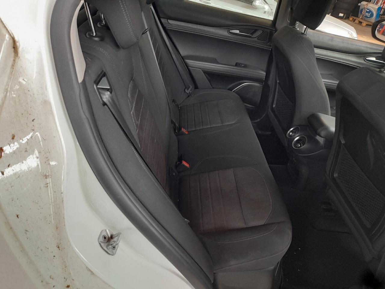 Alfa Romeo Stelvio 2.2 Turbodiesel 180 CV AT8 Q4 Executive