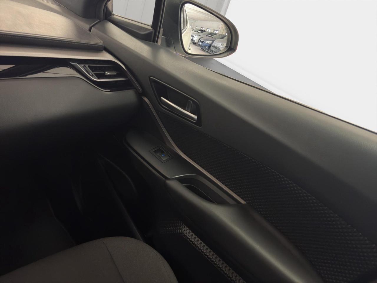 Toyota C-HR 1.8h Active e-cvt