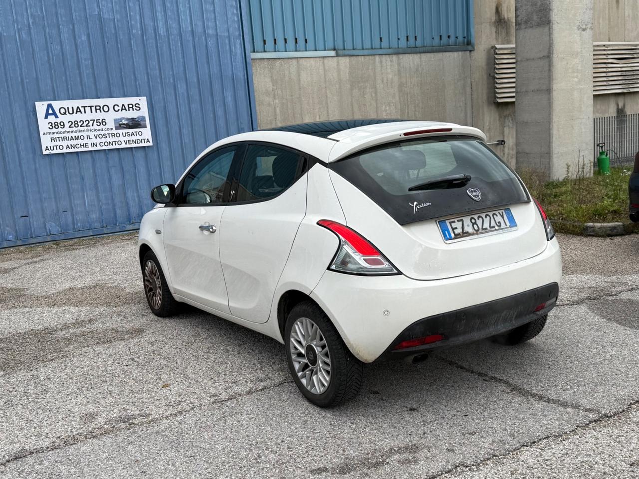 Lancia Ypsilon 1.2 69 CV 5 porte Elefantino