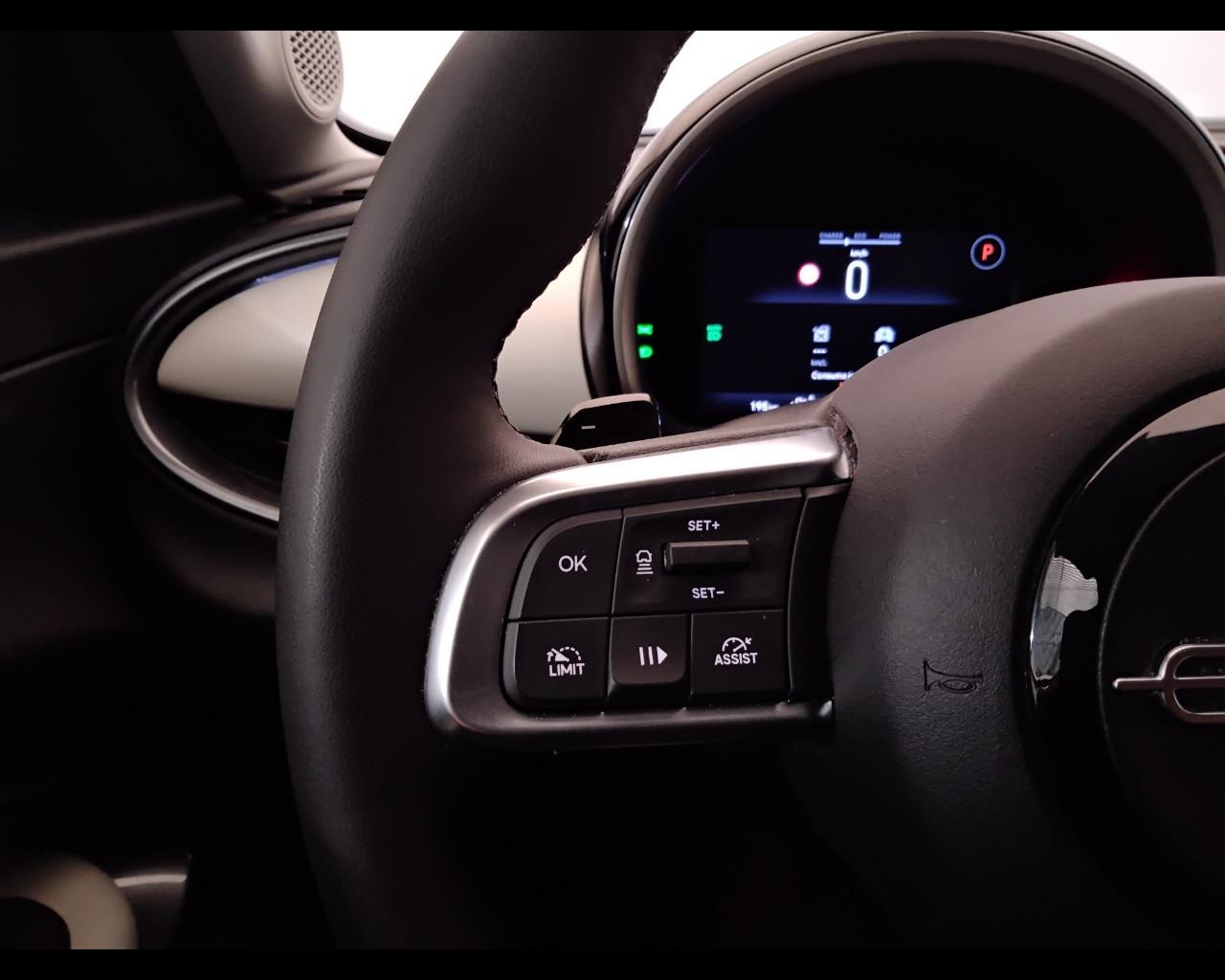 FIAT 600 IV 2023 - 600 1.2 hybrid La Prima II 110cv auto