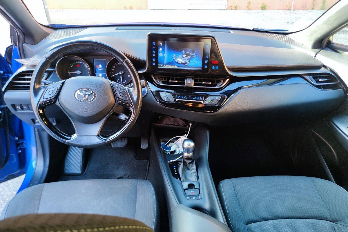 TOYOTA C-HR 1.8 Hybrid E-CVT Active