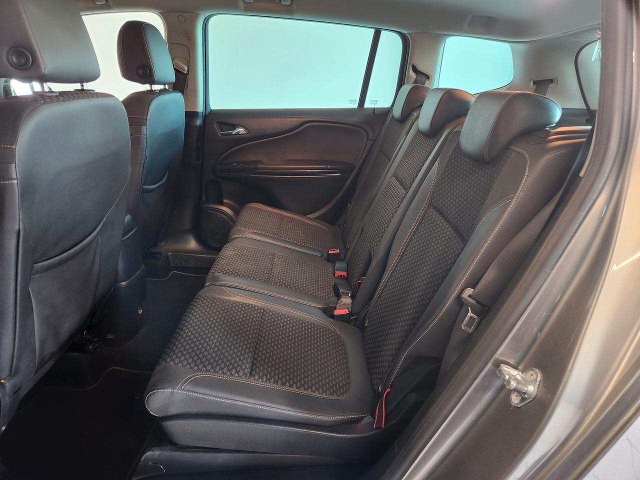 Opel Zafira 1.6 t Advance ecoM 150cv 7 posti metano