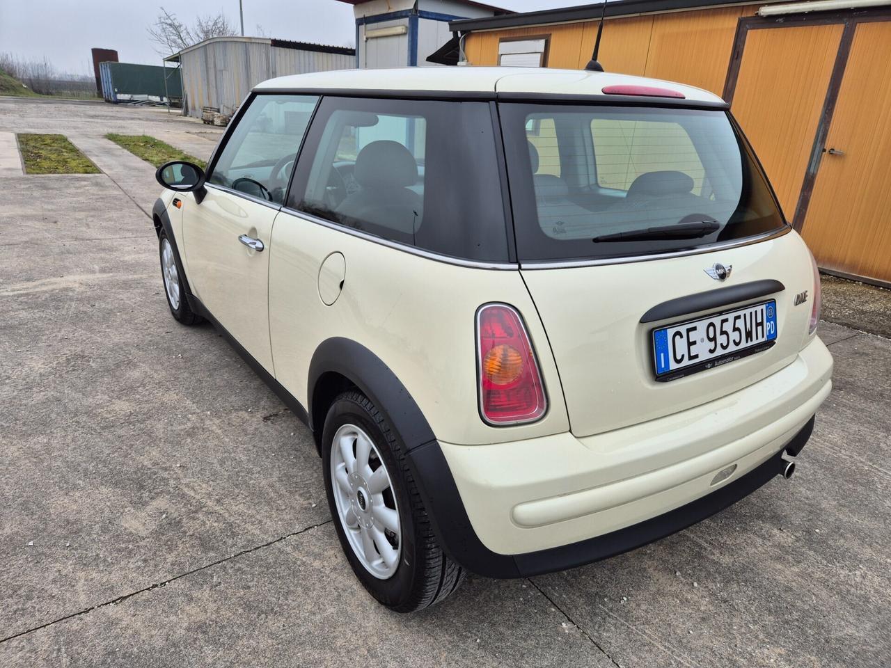 Mini 1.6 16V One de luxe