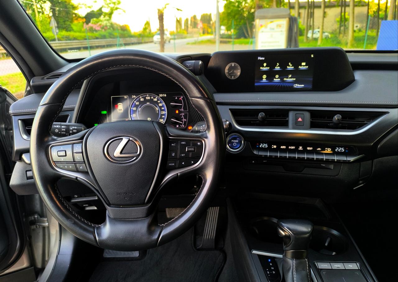 Lexus UX Hybrid Business