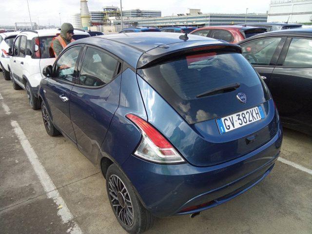 LANCIA Ypsilon 1.0 firefly hybrid Platino s&s 70cv