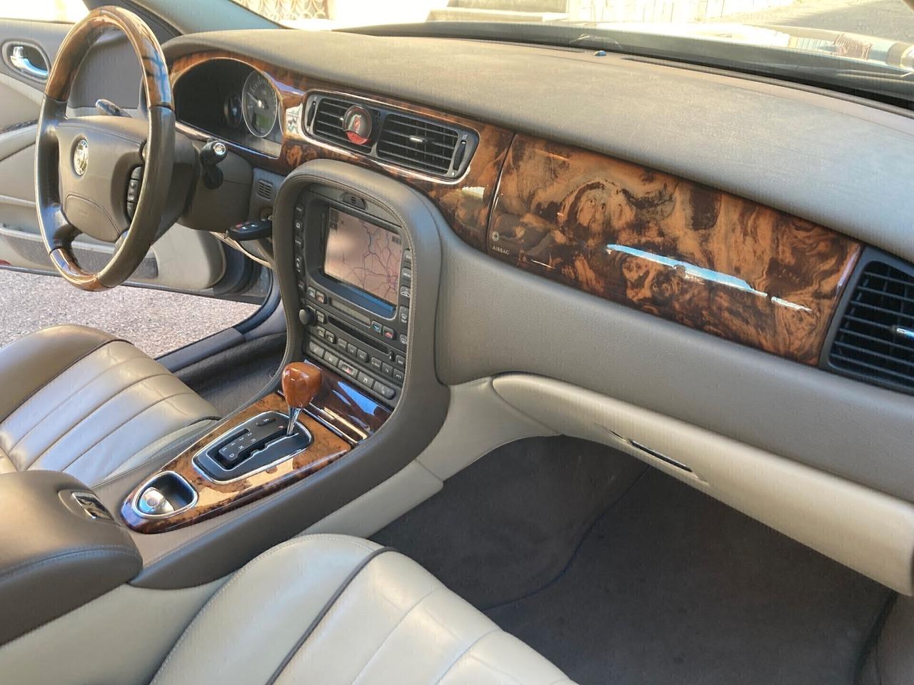Jaguar S-Type 2.7 diesel V6 Executive automatica