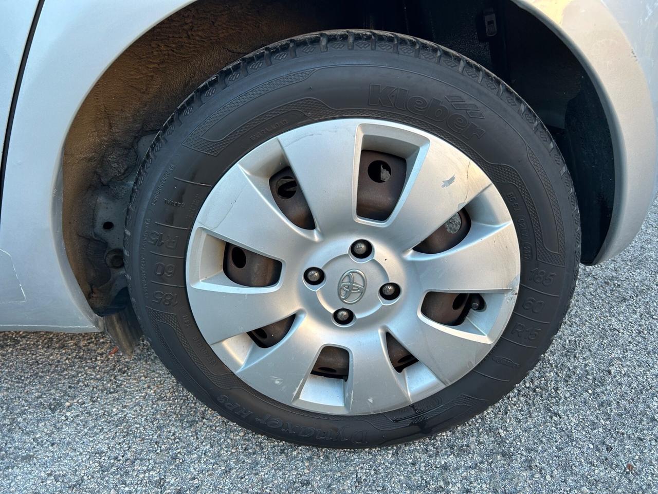 Toyota Yaris 1.3 benz ideale per neo patentati