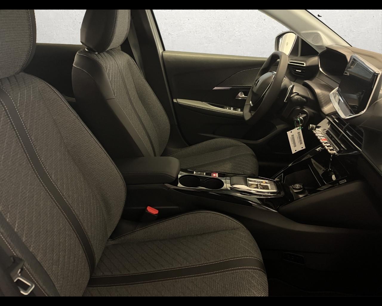 PEUGEOT 208 5P - ALLURE Hybrid 110 E-DCS6