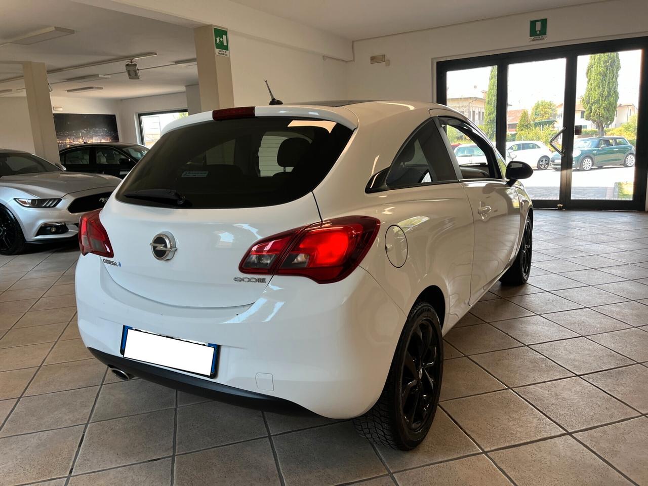Opel Corsa 1.3 CDTI ecoFLEX 95CV Start&Stop Coupé b-Color