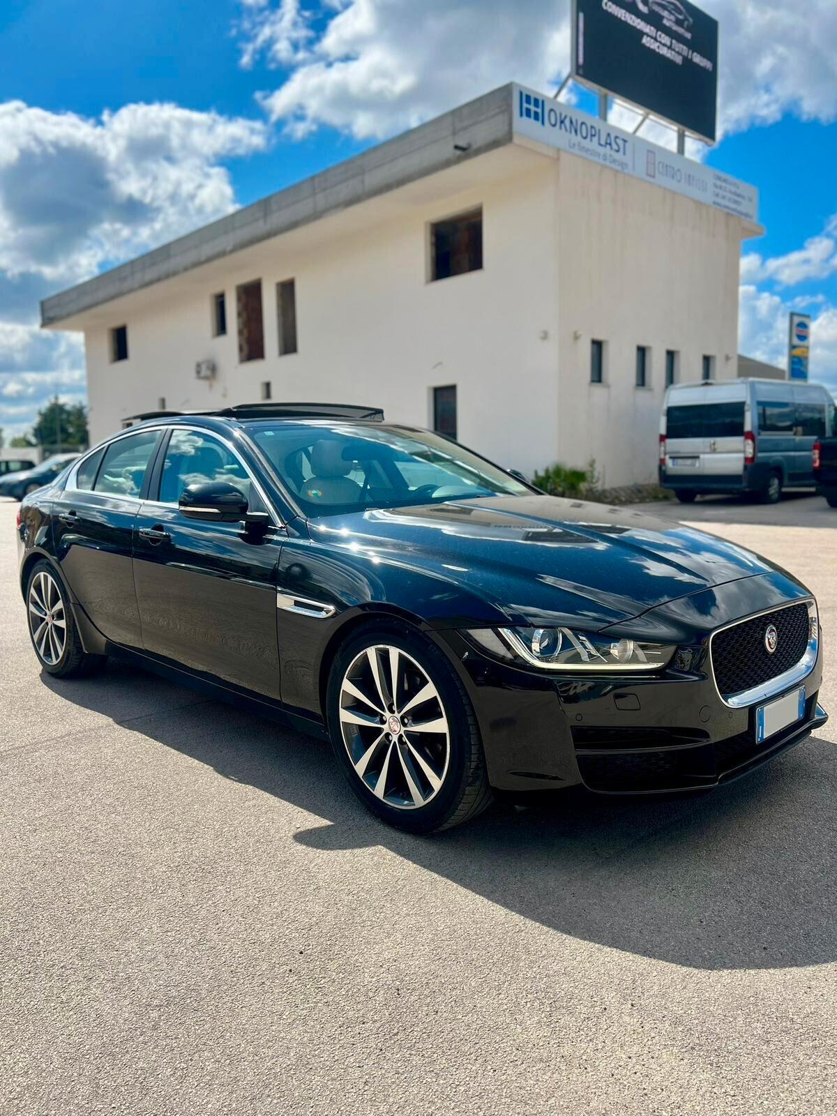 Jaguar XE 2.0 D Turbo 180CV aut. Prestige