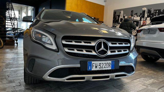 MERCEDES-BENZ GLA 180 Sport