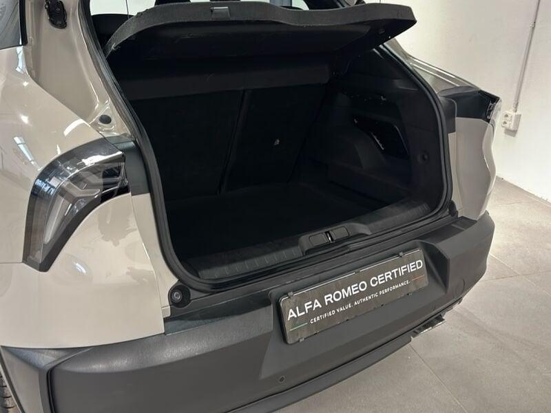 Alfa Romeo Junior Junior 1.2 Hybrid eDCT6