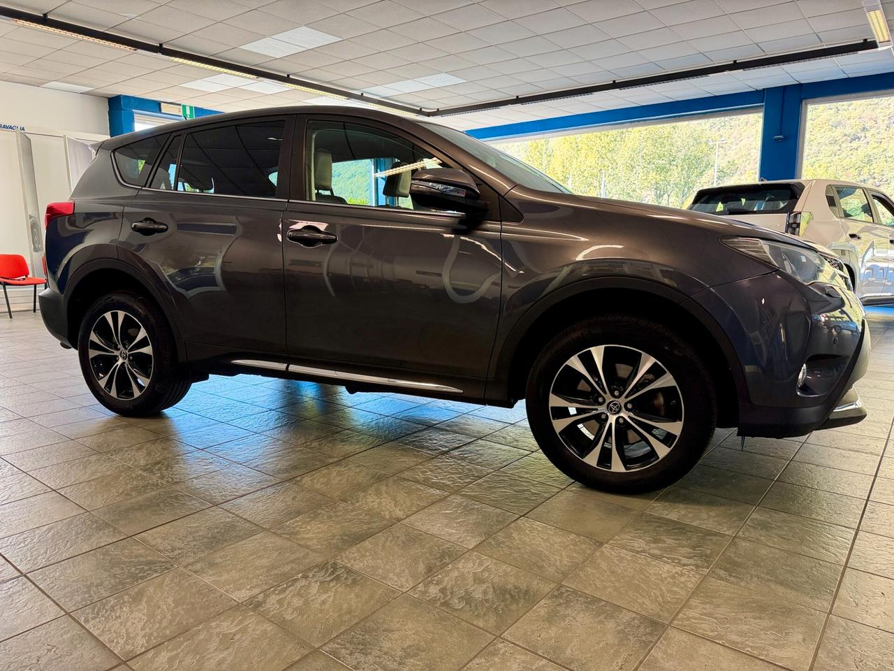 Toyota RAV 4 RAV4 2.2 D-CAT 4X4 CAMBIO AUTOMATICO GANCIO TRAINO WHITE EDITION