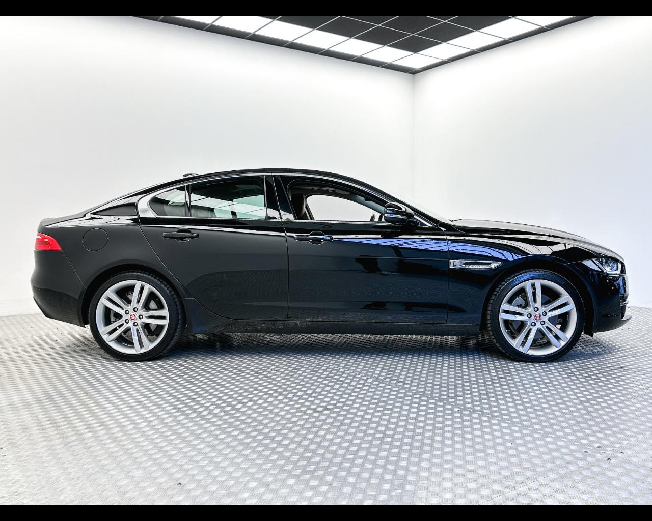 JAGUAR XE 2.0 D Turbo 180 CV AWD aut. Prestig