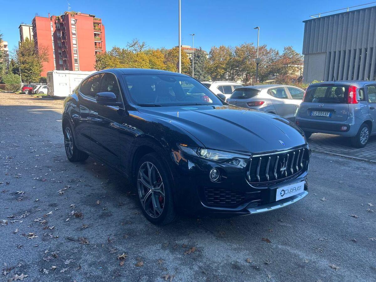 Maserati Levante 3.0 V6 430cv auto
