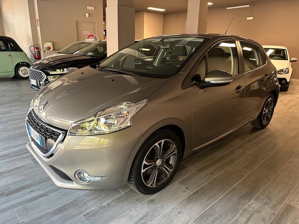 Peugeot 208 5p 1.4 hdi - Neopatentati