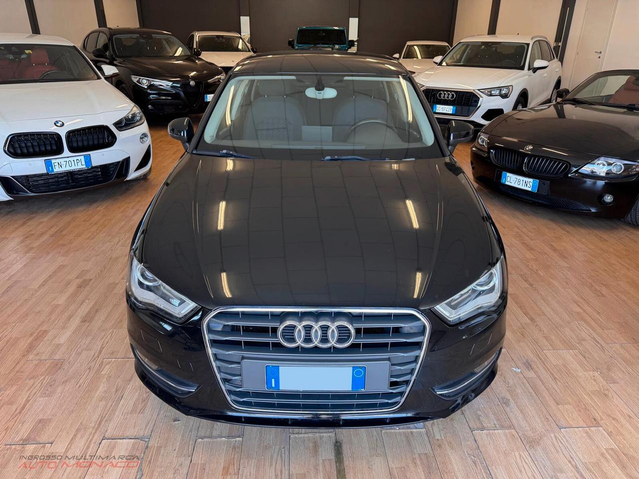 Audi A3 1.6 TDI 105cv Business 2014