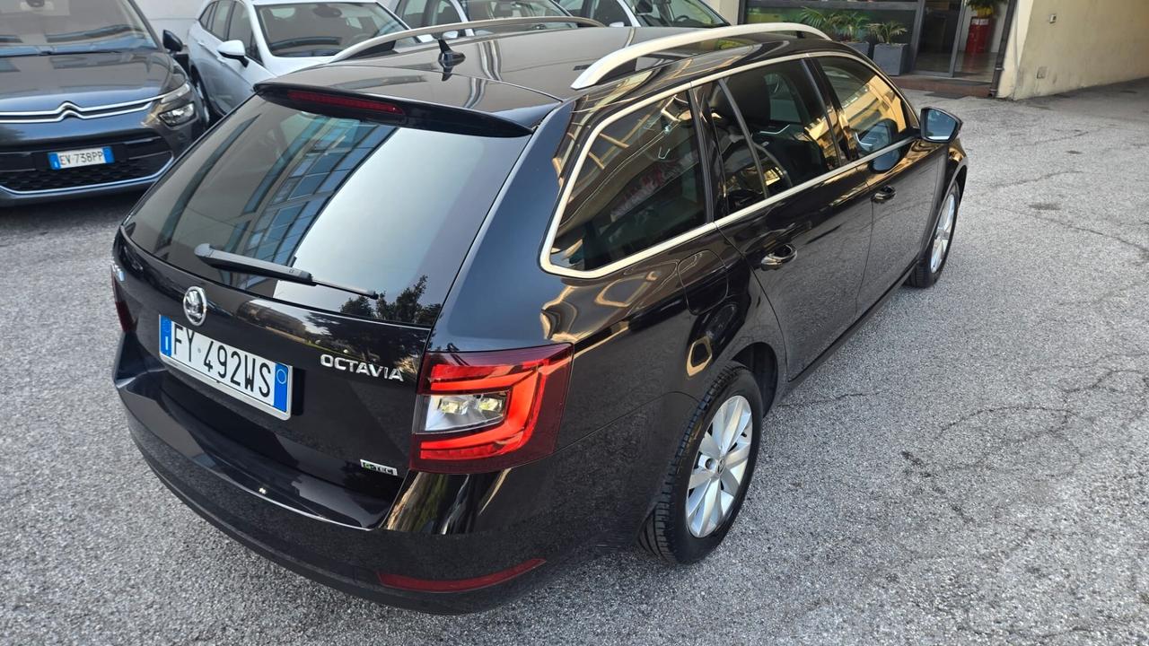 Skoda Octavia 1.5 DSG Wagon Executive G-Tec Metano
