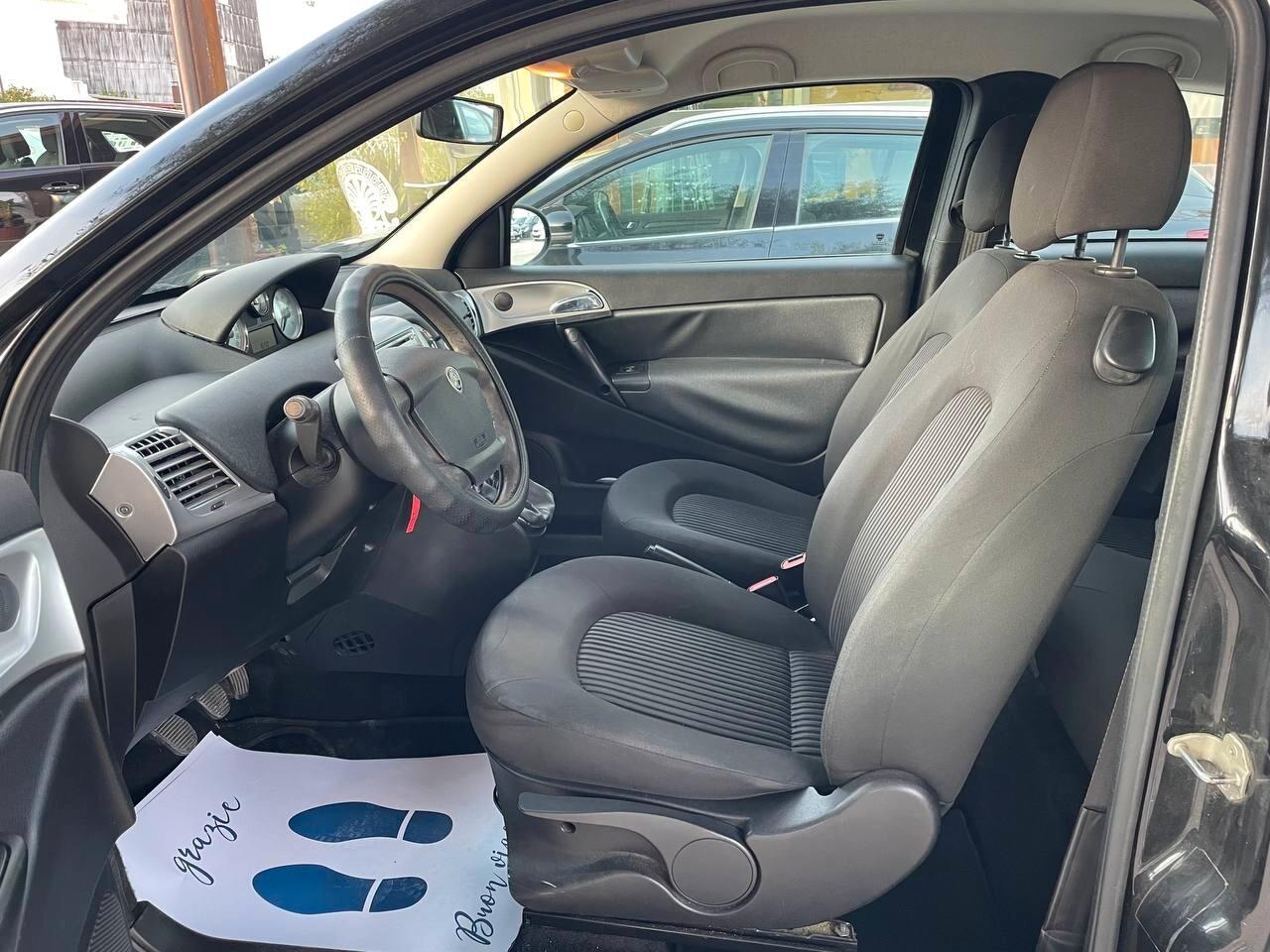 LANCIA YPSILON 1.2 B - 2011