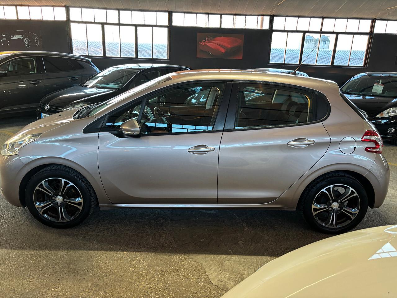 Peugeot 208 1.2 PureTech 82CV Allure NEOPATENTATO