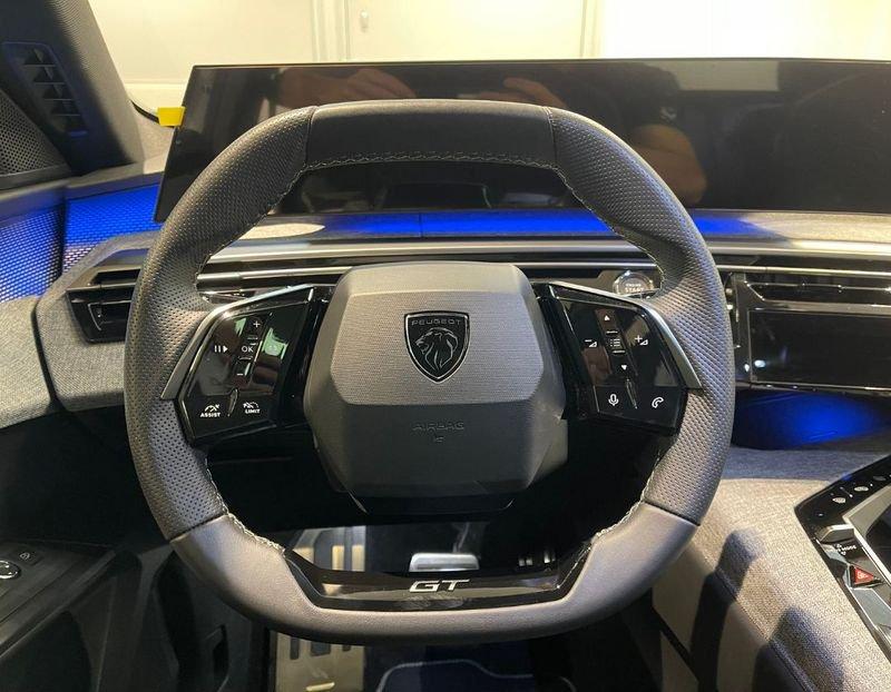 Peugeot 5008 Hybrid 136 e-DCS 6 GT