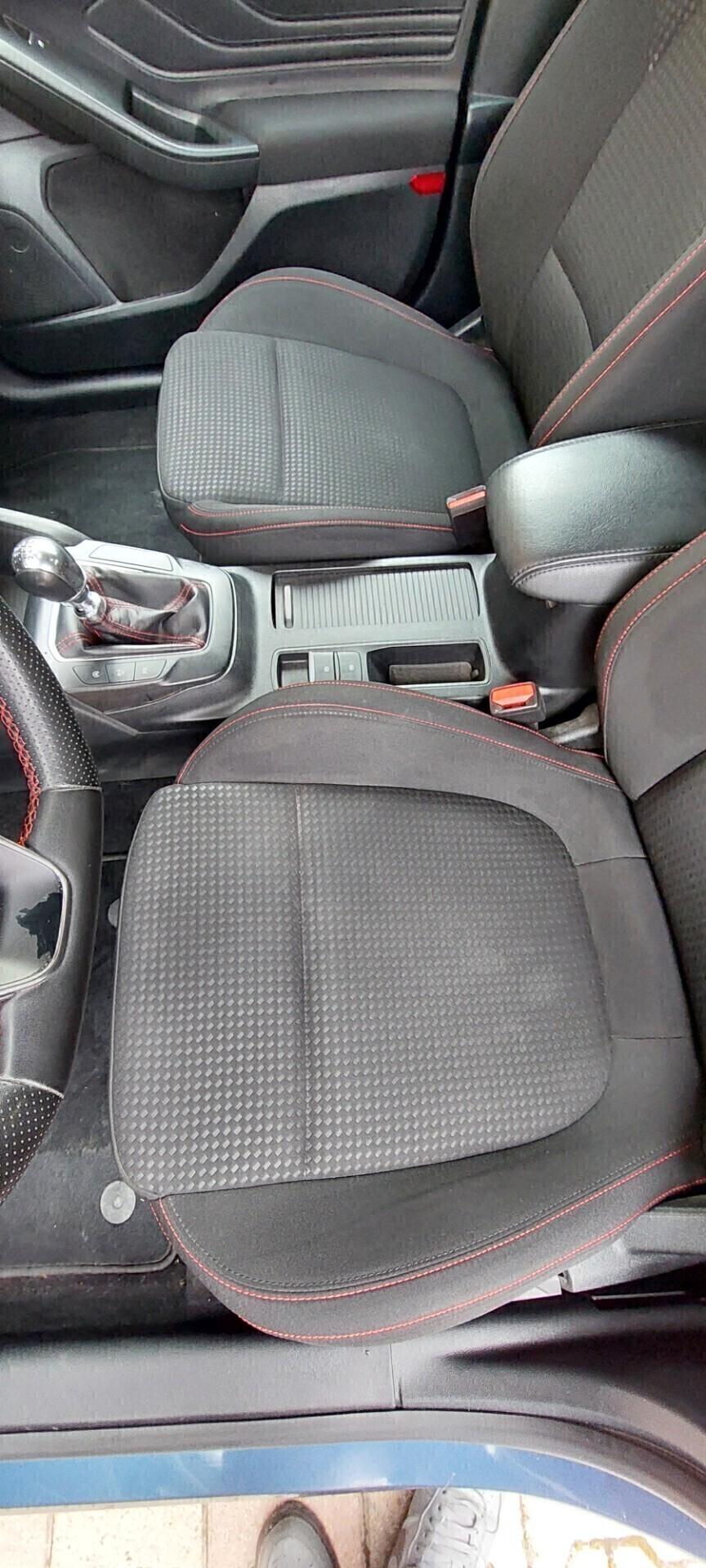 FOCUS 1,0 IBRIDA/BENZINA 130 CV-ST LINE NAVI TELEFONO LEGA SENSORI RETROCAMERA FULL FULL