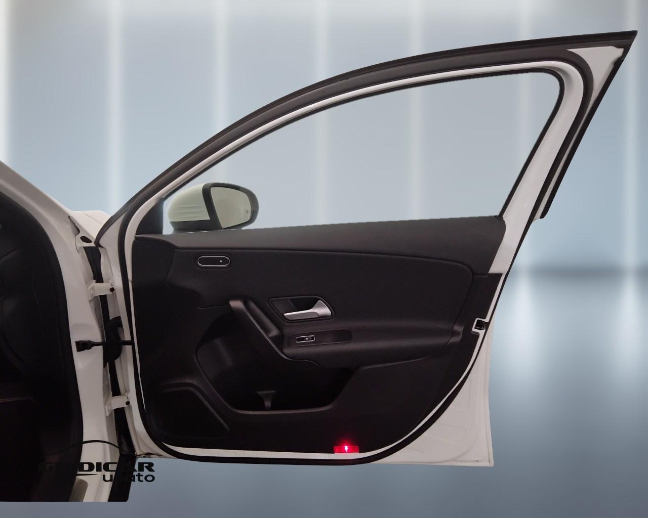 Mercedes-Benz Classe A - W177 2023 - A 180 d Advanced auto
