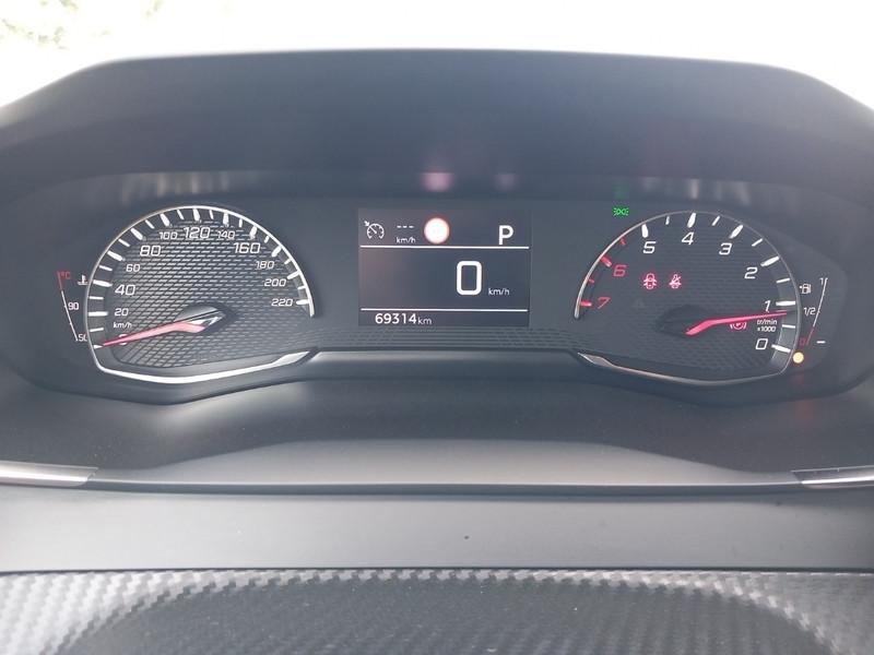 PEUGEOT 2008 BlueHDi 130 EAT8 Allure S/S aut.
