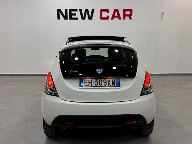 Lancia Ypsilon 1.2 69 CV 5 porte S&S Platinum