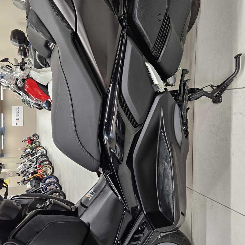Yamaha X-Max 300 Tech Max - 2025