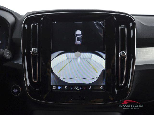 VOLVO XC40 B3 Mild hybrid Benzina Plus Dark