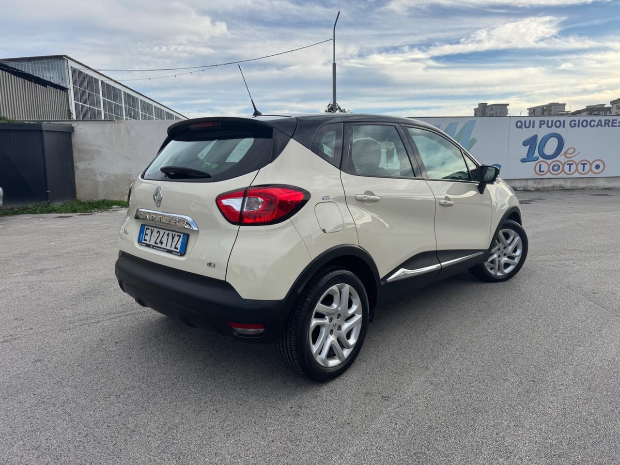 Renault Captur dCi 8V 90 CV Start&Stop Energy R-link