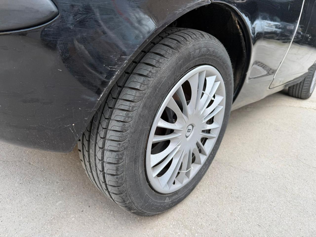 Lancia Ypsilon 1.3cc diesel (PRIVATO)-2006