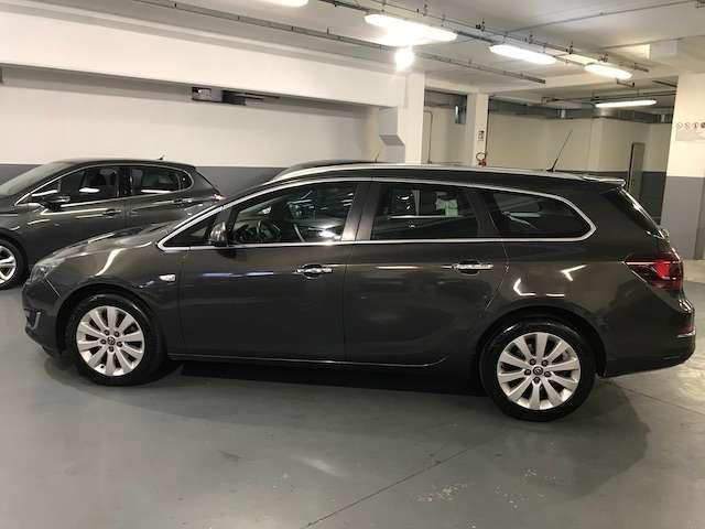 Opel Astra Sports Tourer 2.0 cdti Cosmo 165cv
