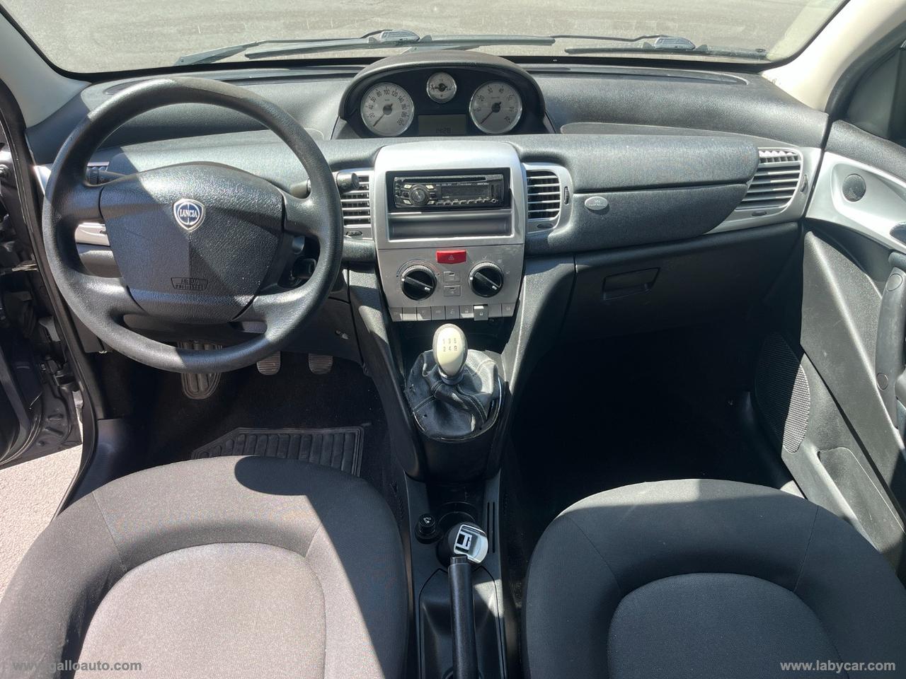 LANCIA Ypsilon 1.2 69 CV Platinum