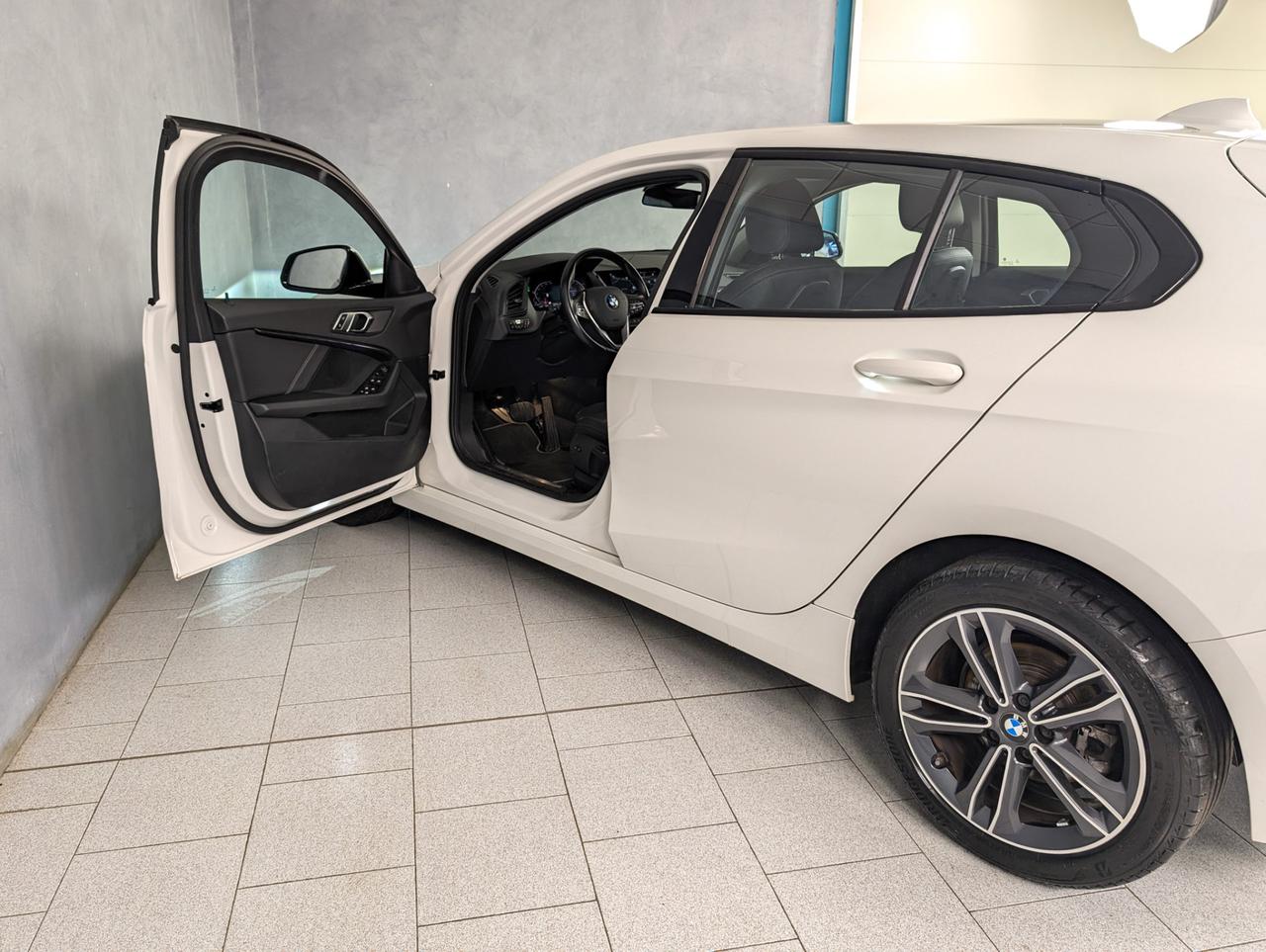 Bmw 116i Automatic Sport