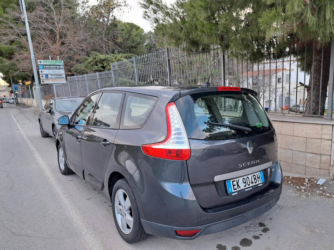 Renault Scenic Scénic X-Mod 1.6 dCi 130CV Luxe- 7 POSTI