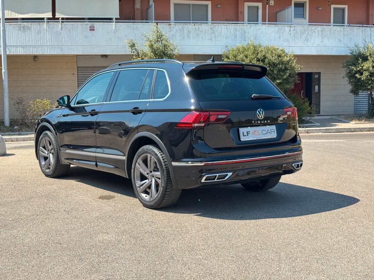 Volkswagen Tiguan 2.0 TDI 150 cv SCR DSG 4MOTION R-Line