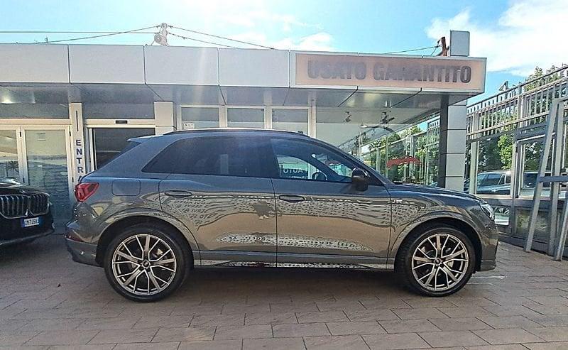 Audi Q3 Q3 40 2.0 tdi Identity Black quattro 193cv s-tronic