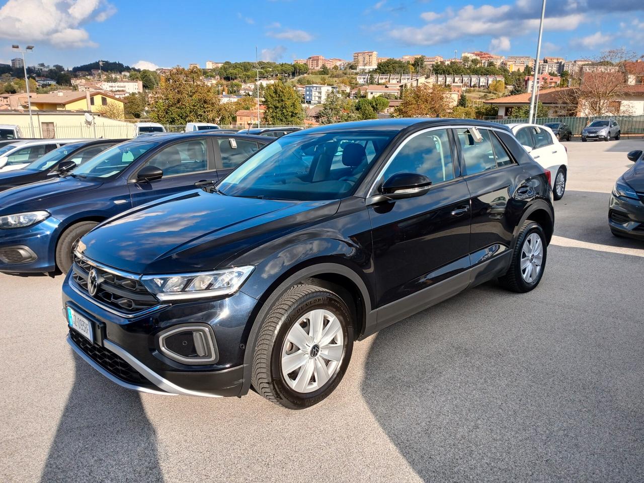 VOLKSWAGEN T-ROC 1.0 TSI 110CV LIFE 2022 BENZINA